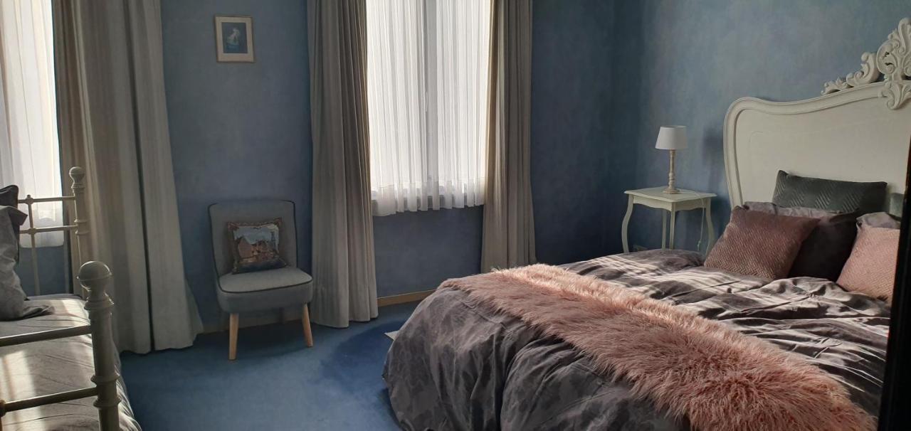 Hébergement de vacances Close To Centre, 3 Rooms, 2 Bathr & Wc, Free Parking & Wifi, Spacious Living Area & Kitchen *