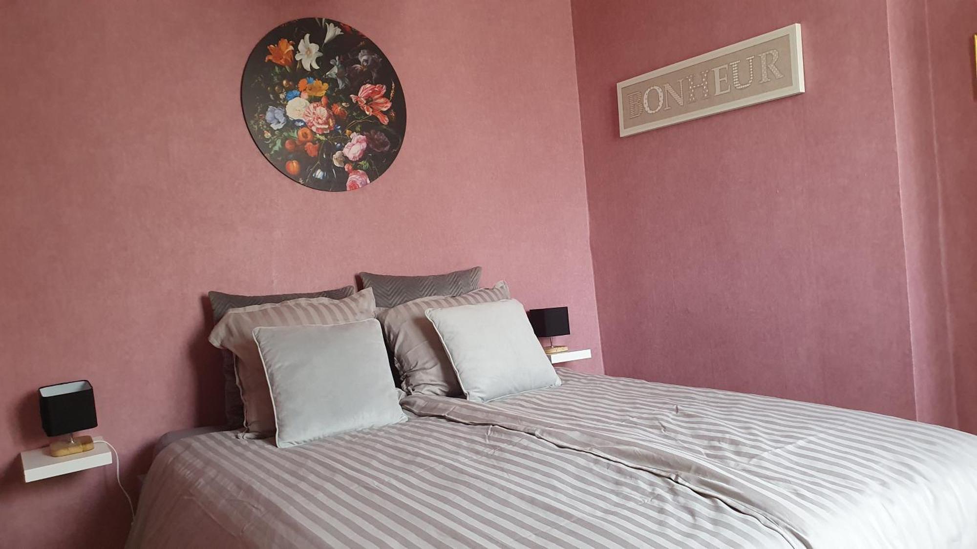Close To Centre, 3 Rooms, 2 Bathr & Wc, Free Parking & Wifi, Spacious Living Area & Kitchen Hébergement de vacances *