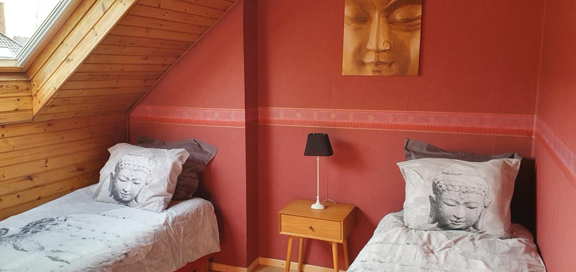 Close To Centre, 3 Rooms, 2 Bathr & Wc, Free Parking & Wifi, Spacious Living Area & Kitchen Casa vacanze Bruges